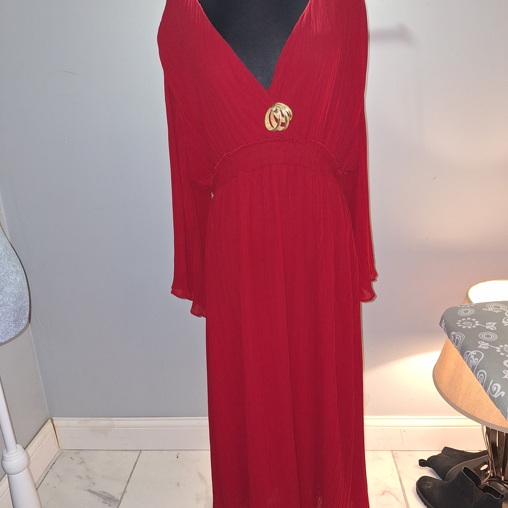 Zara Elegant Scarlet Long Sleeve Dress